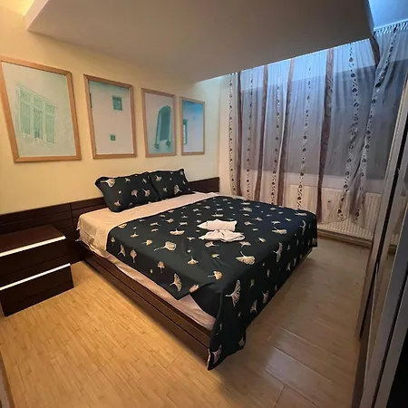 Mona's Studio 3 Apartment Bucharest
